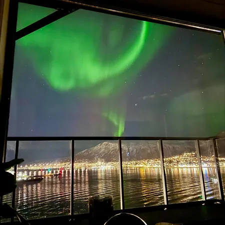 Sweet Little Penthouse, Amazing View Tromsø
