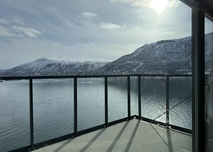 Sweet Little Penthouse, Amazing View Διαμέρισμα *
