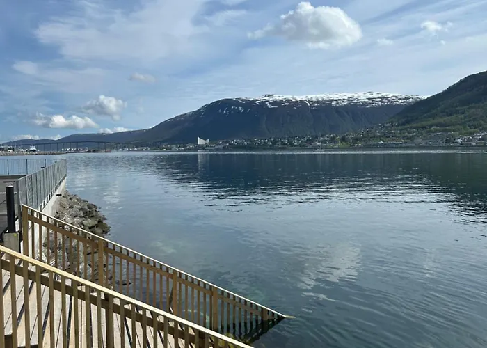 Sweet Little Penthouse, Amazing View Tromsø