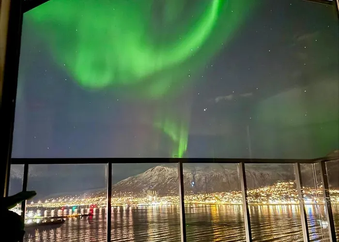 Sweet Little Penthouse, Amazing View Tromsø